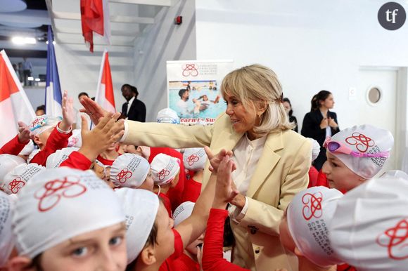 Brigitte Macron victime d'attaques transphobes après cette vidéo buzz : c'est quoi le phénomène de la transvestigation ?