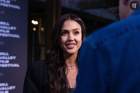 Et cela fatigue au possible Jessica Alba, qui dénonce dans les pages de Variety : "J'ai trouvé ça horrible. J'ai trouvé ça horrible. C'était très humiliant dans la vraie vie. J'ai grandi dans une famille assez conservatrice et je suis quelqu'un de plutôt pudique », a expliqué l'actrice de 44 ans. « J'ai redouté cette scène pendant des semaines. J'en ai encore des séquelles."