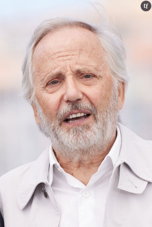 Ce qu'aborde Fabrice Luchini entre les lignes, c'est un vrai concept féministe : le female gaze. D'abord théorisé par Laura Mulvey, avant d'être exploré par la critique cinéma Iris Brey dans son ouvrage de référence, Le regard féminin.