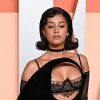 "Tellement hot", "une bombe" : Léna Situations plus sexy que jamais en lingerie, elle fait grimper la température