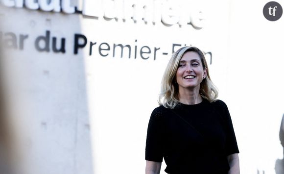 "Je suis extrêmement admirative d’Adèle Haenel. On a essayé d’en faire une caricature à cause de sa réaction lors des César 2021. Mais rien n’allait, dans ces César. Aujourd’hui, on ne referait pas la même chose", achève enfin la comédienne...