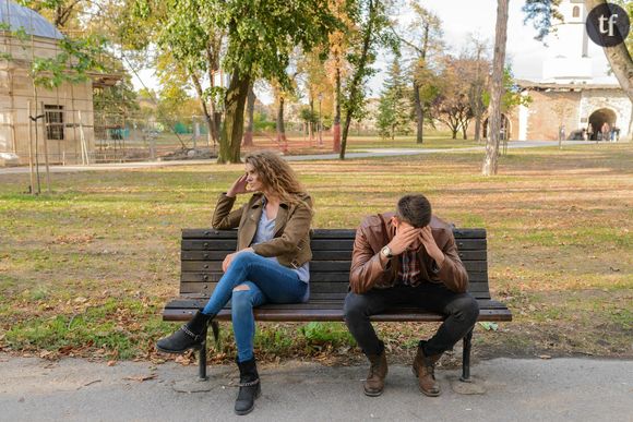 Car si on prend en compte le fait que les femmes gagnent généralement moins que leur conjoint, prennent plus sur le temps pour le dédier à l’éducation des enfants et/ou aux courses, à l’entretien du domicile conjugal et se chargent de payer les frais liés à la contraception, diviser les dépenses en deux parts égales jouerait en la défaveur des femmes.