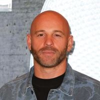 "Vous donnez l'heure à un violeur ?" : Franck Gastambide accusé de violences, réhabilité dans la presse ? Les internautes dénoncent