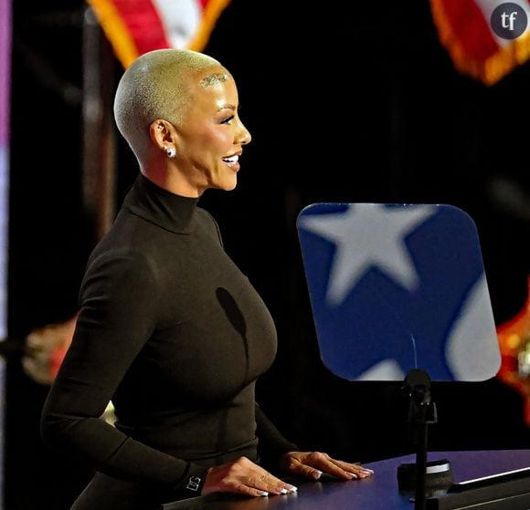 Amber Rose, ex de Kanye West, choisit l'autre camp : "Je ne suis pas une politicienne et je ne veux pas l’être, mais je me soucie de la vérité, et la vérité, c’est que les médias nous ont menti à propos de Donald Trump. C'est de la propagande de gauche"