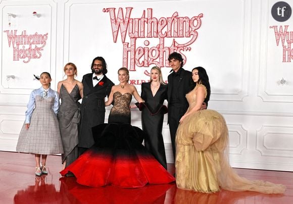 Ce look aux accents gothiques fait référence à l'un des thèmes du film : la tentation.