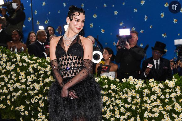 Dua Lipa sur le tapis rouge du Gala du Metropolitan Museum of Art Costume Institute 2025 célébrant l'ouverture de l'exposition intitulée "Superfine : Tailoring Black Style" au Metropolitan Museum of Art à New York, NY le 5 mai 2025. Photo par Anthony Behar/SPUS/ABACAPRESS.COM