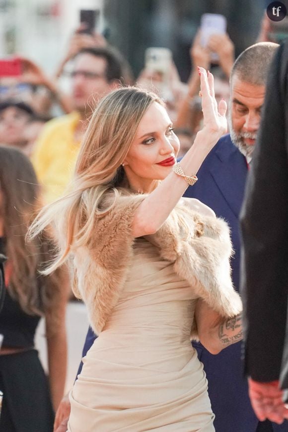 Surtout, c'est un double standard, alors même que Louis Garrel, à l'écran, a volontiers privilégié les compagnes plus jeunes, comme Lily Rose Depp, pour citer le plus flagrant des cas.