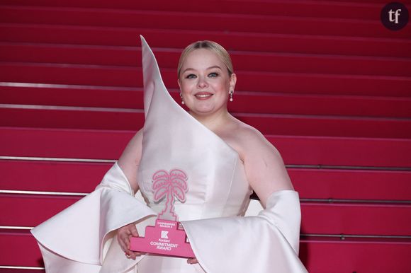 "C'est une catastrophe là", "Ca ne la met pas du tout en valeur la pauvre !", "C'est hyper moche vraiment", peut-on encore lire parmi les détracteurs.