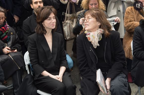 Aux antipodes du mélodrame cependant, ce documentaire de Charlotte Gainsbourg est à son image : pudique, ultra sensible, hanté par des non-dits tellement plus éloquents que de trop longs discours. Un film nommé aux César mais reparti injustement bredouille !