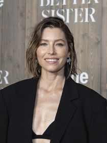 "Mon physique est surréaliste", confesse ce sex symbol culte des années 2000, qui s'est métamorphosée pour son prochain rôle