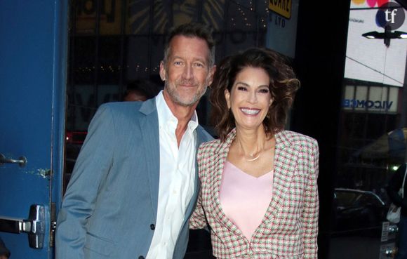 Une démarche authentique saluée

À travers cette publication, Teri Hatcher envoie valser les critiques âgistes vu sur les réseaux sociaux, notamment après sa montée des marches à Cannes en mai dernier. Cette démarche à contre-courant d'une industrie régie par les diktats de beauté résonne forcément avec la décision de Pamela Anderson, 58 ans, de se montrer sans maquillage. Dans les commentaires, les internautes ont été nombreux à saluer cette authenticité : "Tu es magnifique, à l'intérieur comme à l'extérieur", "Ta simplicité et ton honnêteté sur les réseaux sociaux sont tout simplement incroyables, merci d'être toi-même", "Pamela Anderson et toi êtes à admirer. Accepter la beauté naturelle est tellement rafraîchissant", "Tu es sublime".