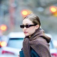 "Un mec 20 ans plus vieux que toi" : Gigi Hadid en couple avec Bradley Cooper, elle se fait tacler sérieusement sur leur différence d'âge