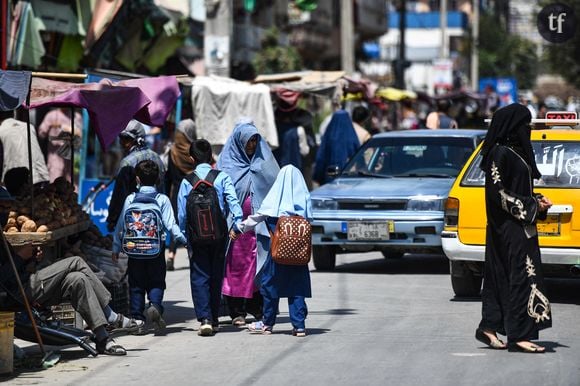 Port du burka exigé, exclusion des filles du champ des études supérieures, tutorat, mariages forcés, liberté de circulation réduite, femmes écartées de la fonction publique... La liste des répressions est longue comme un jour sans pain en Afghanistan.