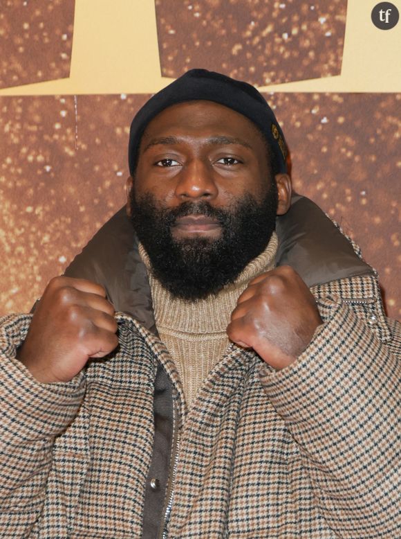 Le grand champion de MMA - mixed martial arts - tient à dénoncer le slogan "Not All Men", censé euphémiser les violences sexistes et sexuelles.