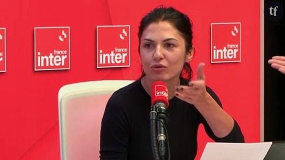 "En anglais cet acronyme signifie : Mother i would like to f*ck. Je l'ai appris en devenant maman. Que j'étais une femme sexuellement attirante."