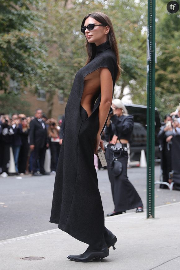 Ses millions d'abonnés sur Instagram ont été ravis par la tenue dénudée du mannequin.