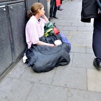 Au bout d’un an passé à la rue, 100 % des femmes sans abri ont subi un viol