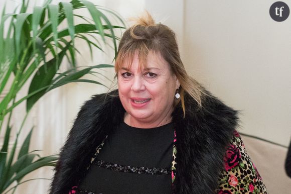 Si Michèle Bernier n’a pas vu tout de suite qu’elle allait mal, elle met en garde sur les signes qui devraient nous alerter dans ces cas-là : “Des fois on ne s’en rend pas compte, mais souvent des choses extérieures ça peut être de l’eczéma, prendre du poids, en perdre, c’est un peu de l’enfermement aussi.”