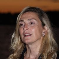 "Elle est gironde comme son pépère" : Julie Gayet naturelle et élégante, mais victime de grossophobie et de body shaming