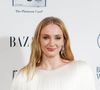 "Ils ont annulé leurs fiançailles à cause de moi" : Sophie Turner révèle avoir provoqué la rupture d'un couple phare de Hollywood... Emma Roberts et Evan Peters ?