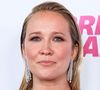 Deux jours après avoir officialisé leur relation lors de la première de "Bride Hard" à Los Angeles, Anna Camp a réagi face aux commentaires sur sa différence d'âge avec sa nouvelle compagne, Jade Whipkey. La comédienne de 42 ans avait confirmé être en couple avec la styliste en mars dernier, mais il s'agissait de leur première apparition publique sur le tapis rouge. 

Après avoir vu défiler de nombreuses critiques sur les réseaux sociaux, la star de Pitch Perfect a tenu à réagir face aux commentaires sur leurs 18 ans de différence.