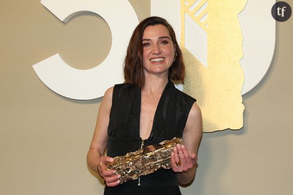 "J'ai grandi avec ces violences" : cette actrice Césarisée dénonce le sexisme de l'industrie