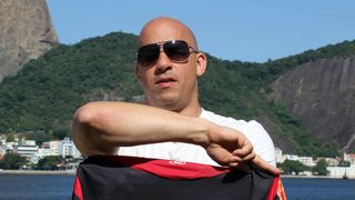 "Il lui a tripoté les seins et s'est masturbé contre elle" : cet acteur culte du cinéma d'action accusé d'agression sexuelle ressort victorieux face à la justice