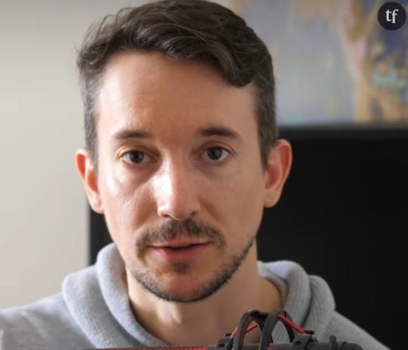 Sur Tiktok, Tom Xavier cumule plus de 663 mille abonnés avec ces vidéos de coach en séduction.