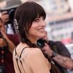 "Mon fantasme" : Dakota Johnson pose avec Chris Evans et Pedro Pascal et rend fou les internautes