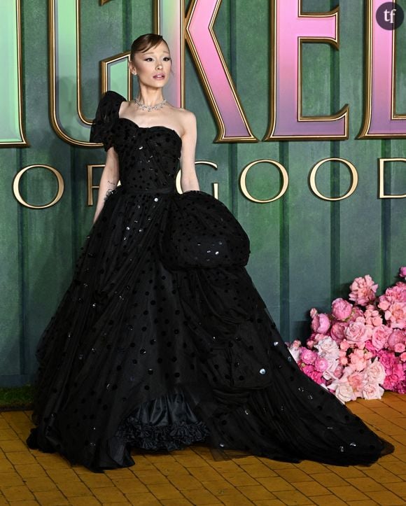 Londres, Royaume-Uni. 10 novembre 2025.
Ariana Grande à la première européenne de Wicked For Good, Leicester Square. Photo par Stuart Hardy/ABACAPRESS.COM