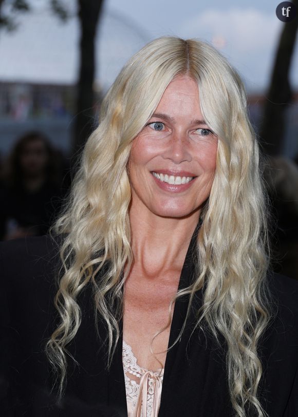 Claudia Schiffer est super fière de sa fille, et elle a bien raison. D'aucuns voient en la descendance de la mannequin son portrait craché. Mais ça fait polémique. Quel est vraiment son degré de ressemblance ?