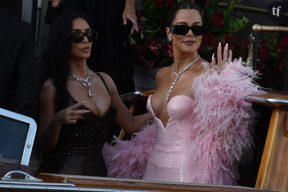 « Des animaux morts ? »,« L’argent n’achète pas la classe » : Khloé Kardashian affiche son look sexy de Noël… Et crée la polémique.