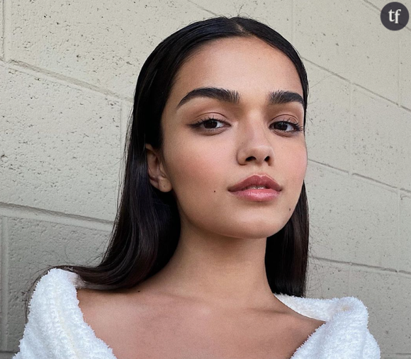 "On est sur OnlyFans ?" : cette actrice iconique se dévoile nue sous son blazer, son look sexy et iconoclaste scandalise les misogynes