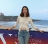 "C'est un désastre", "C'est l'inverse de l'élégance", "si vulgaire". Les commentaires édifiants abondent sur les réseaux sociaux en réaction à la création haute couture pourtant loin d'être scandaleuse de Joséphine Japy. En filigrane, toujours les mêmes réflexions : constater ou non du "chic" et de "vulgarité", terme bien subjectif, d'une égérie fashion, quand bien même les lignes de la mode ont nettement bougé depuis l'époque du glamour fifties.