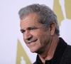 Un enregistrement qui a récemment refait surface sur TikTok et sur lequel Mel Gibson dit à Grigorieva qu’elle ressemble à une “p*te de Vegas” parce qu’elle s’est fait refaire les seins. Un look qu’il caractérise de “stupide” avant d’ajouter que ses tenues “moulantes” le mettent dans l’embarras quand ils sont en public. “Tu ressembles à une chienne en chaleur. Et si tu te fais violer par une bande de n***** ce sera de ta faute, d’accord ?!”, conclut-il.