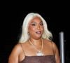 "Elle ne peut pas porter un soutien-gorge ?", "Ses seins tombent" : Lizzo s'affiche en body transparent et rend fous les haters