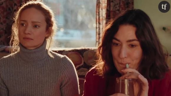 Violette et Florence vont remettre en question beaucoup de choses en se penchant sur leurs émotions et leur sexualité. Comme leur rapport aux hommes, naturellement, et, patriarcat oblige, à la société. Et tant de spectatrices s’y reconnaîtront.