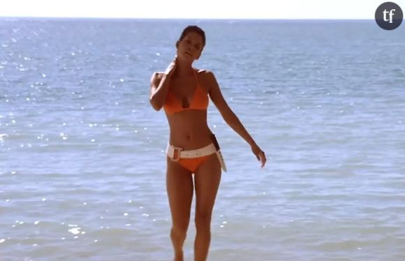 Ursula Andress, référence claire et nette de cette séquence de plage où la naïade hyper badass sort de l’eau au ralenti, sous le regard énamouré d’un agent secret particulièrement charmant - normal hein, c’est Pierce Brosnan tout de même. Il a suffit de cette scène pour rendre immortelle la sexy-tude de la superstar afroaméricaine. Halle Berry devenait dès lors un fantasme mais surtout, une protagoniste de cinéma d’action, dure à cuir, emblématique.