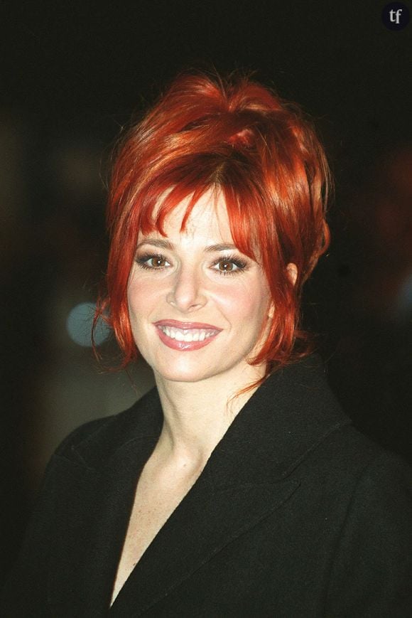 "Catin", "symbole de liberté sexuelle" : Mylène Farmer "déshabillée" comme jamais, la plus grande rebelle pop ?