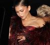 Zendaya est “plus impressionnante” que jamais au défilé Louis Vuitton. L’actrice rayonne dans cette mini-jupe jamais vue sur la scène fashion et se renouvelle encore en terme d’écrin mode.