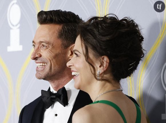 Leur idylle déplait à certains internautes, qui accusent Hugh Jackman d'avoir laissé sa femme, ce soutien indéfectible tout au long de sa carrière, pour une femme "plus jeune" et "plus belle".