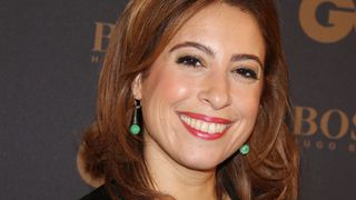 "La peste ou le choléra ?" : Léa Salamé assure "se retirer" du JT en cas de campagne de Raphaël Glucksmann, les internautes sont acerbes