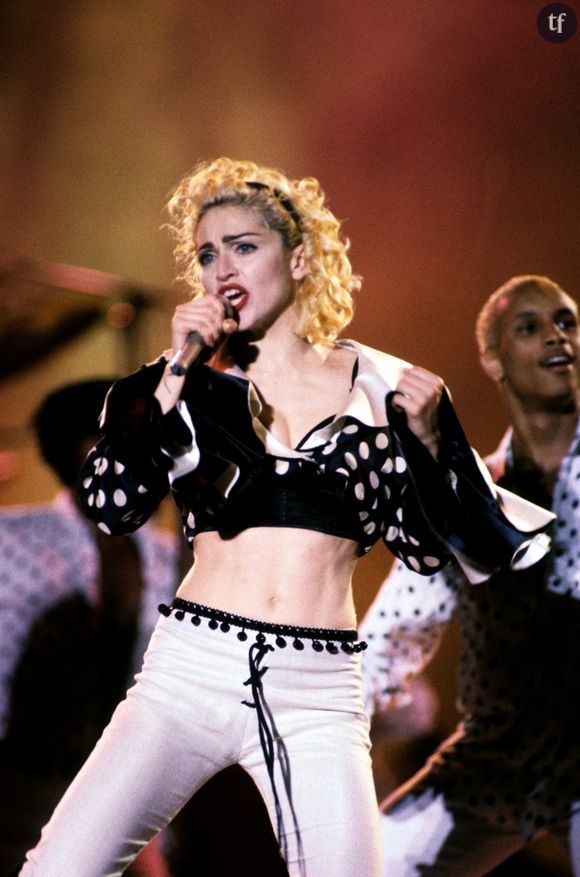 Elle est la star de l'énorme succès surprise de cet été. Et tous les internautes sont d'accord pour dire qu'elle est également le sosie parfait de Madonna, époque eighties. La ressemblance est hallucinante. Tant et si bien qu'un rôle lui tend les bras inévitablement...