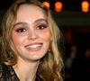 Lily Rose Depp se met à nu en "naked dress", une tenue aussi controversée que féministe