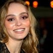 Lily Rose Depp se met à nu en "naked dress", une tenue aussi controversée que féministe