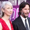 “C’est sa mère”, “non c’est juste une vraie femme” : Keanu Reeves heureux en couple, sa compagne divise violemment les fans