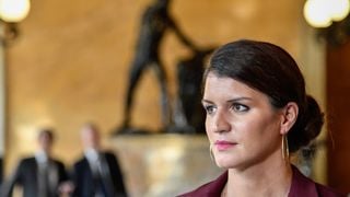 "Je la bais*rai bien", "Dénudée sur des photomontages" : Marlène Schiappa dénonce le cyber harcèlement dont elle est victime
