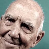 "Les seins ! Je regarde ça en premier chez une femme" : l'interview de ce célèbre intellectuel fait polémique plus de 10 ans plus tard