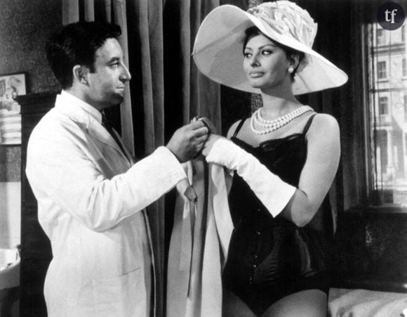 Sophia Loren est une célèbre actrice italienne, érigée au statut de sex symbole dans les années 60.