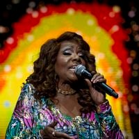 "Je ne suis pas féministe, car j'aime les hommes", ose cette célèbre chanteuse dans une déclaration polémique et lunaire
